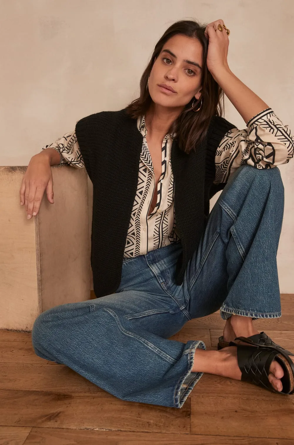BALDINI BLACK SLEEVELESS WOOL CARDIGAN