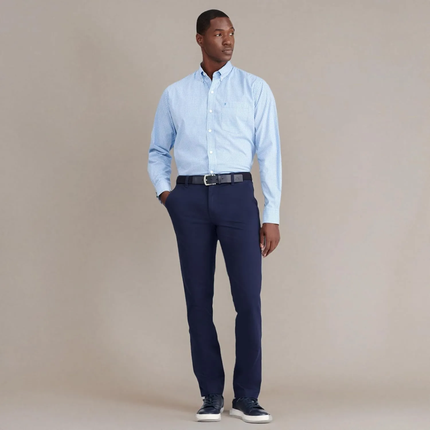 IZOD Men's Performance Comfort Long Sleeve Gingham Button Down Shirt