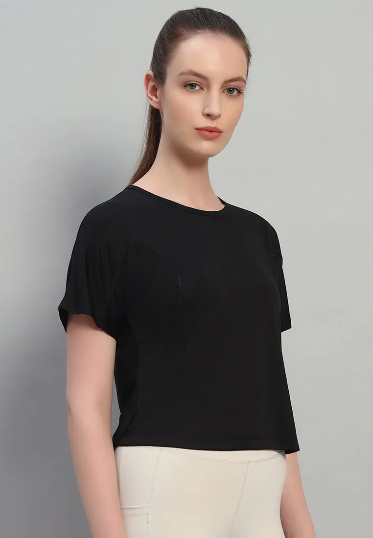 Loose-Fit Performance Tshirt