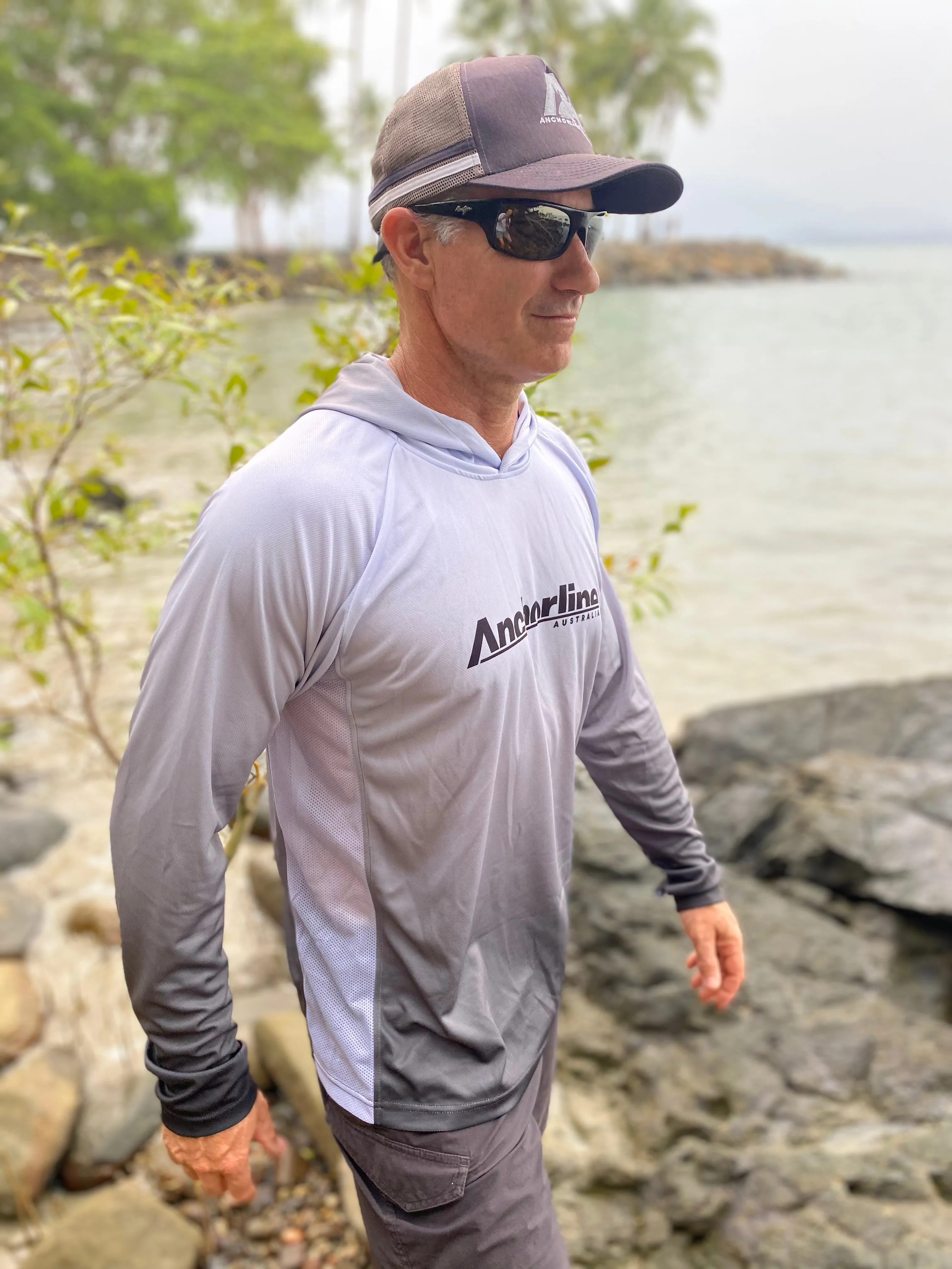 Men's Fishing Shirt - Hooded Mud Crab