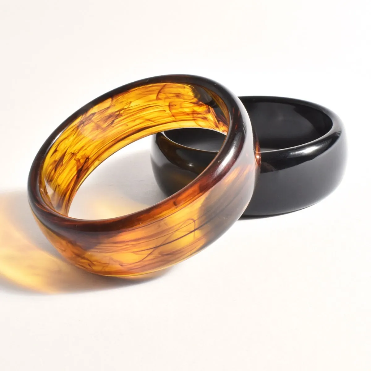 Riley Resin Bangle (Tortoiseshell)