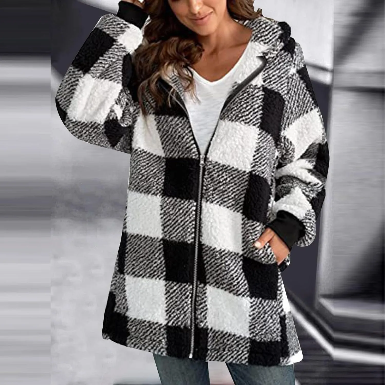 Women's Plaid Lined Hooded Jacket With Pocket Zip Up Oversized Fuzzy Coat Checkered Flannel Hoodie Thick Plush Outerwear
